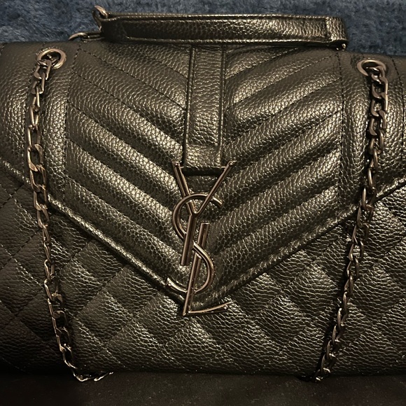 YSL Quilted Bag - Picture 3 of 11